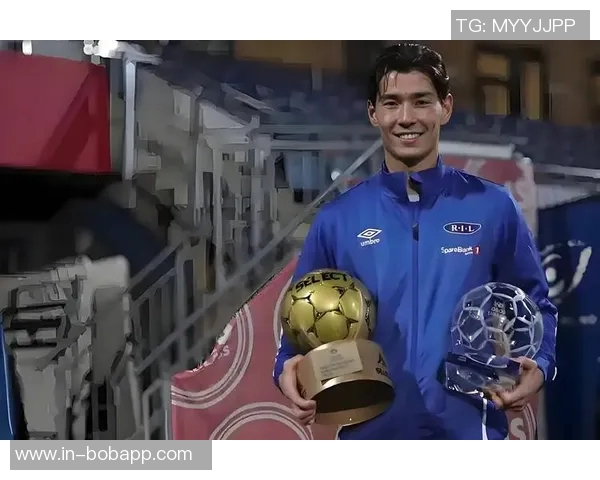 山东泰山半场落后云南玉昆侯永永头球破门克雷桑李源一错失良机