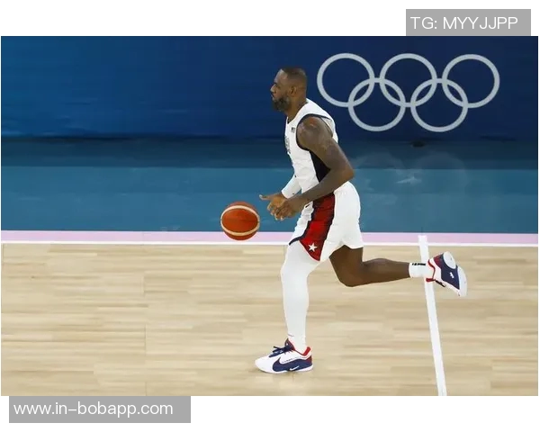 詹姆斯与斯波共同探讨现代篮球的节奏与空间的重要性