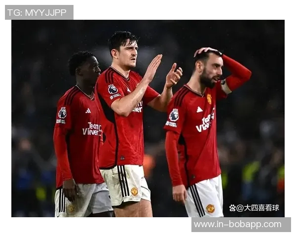 曼联阿森纳闭门友谊赛助伤员恢复状态展现球队团结精神