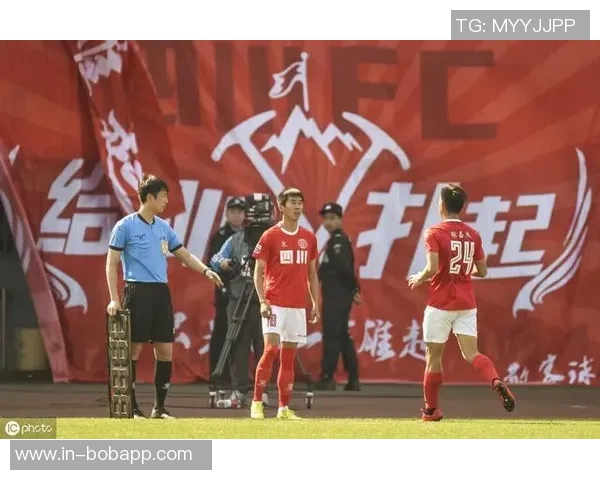 深圳新鹏城顺利完成冬训第二场友谊赛展现球队实力与团队默契